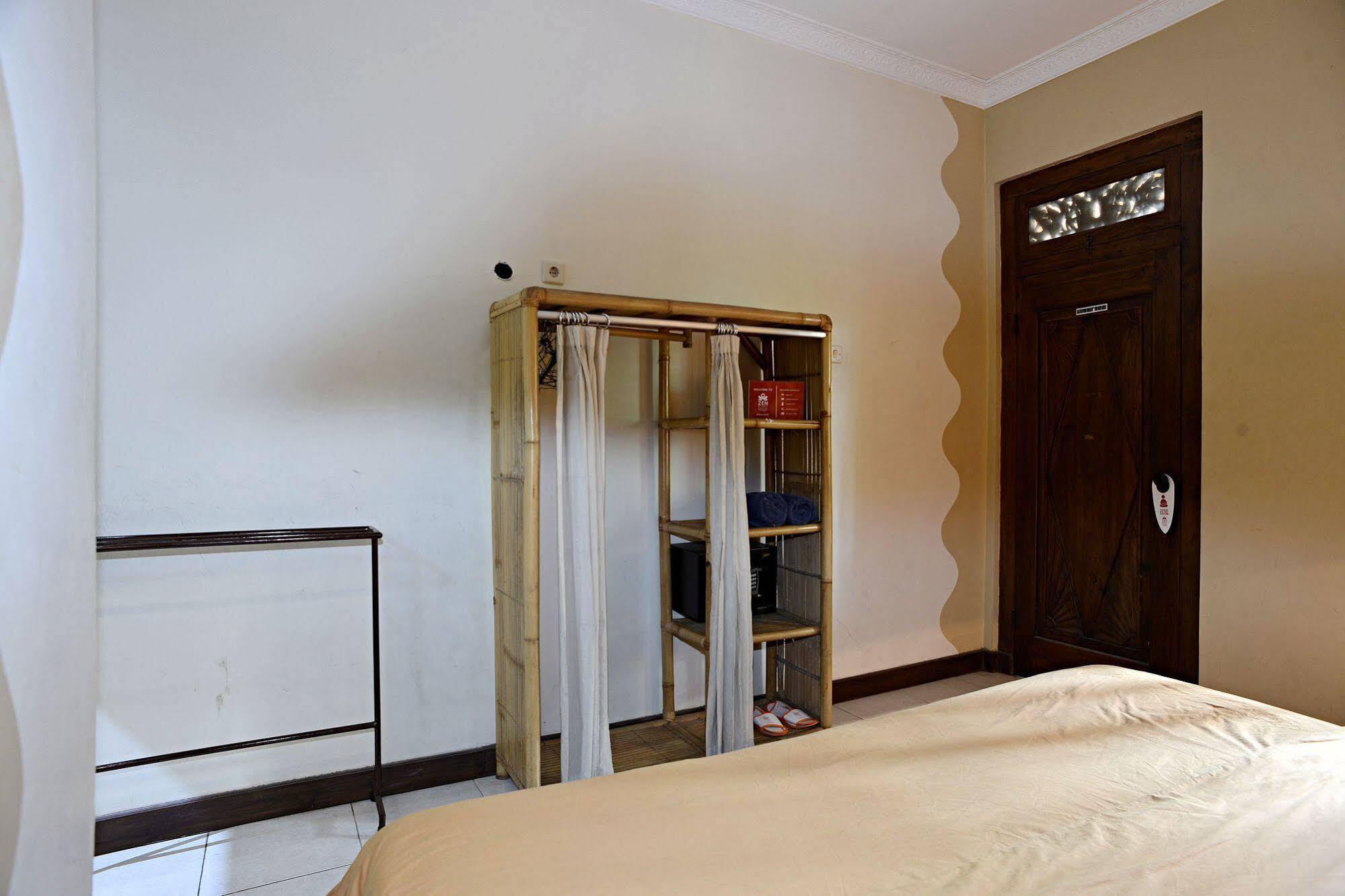 Zen Rooms Malioboro Sosrowijayan Wetan Yogyakarta Exterior foto